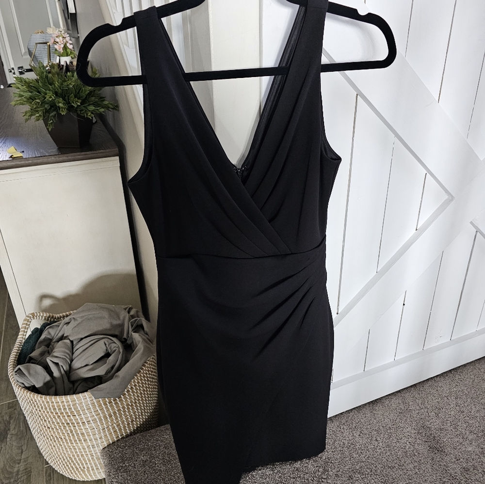 Guess little black dress size 2
